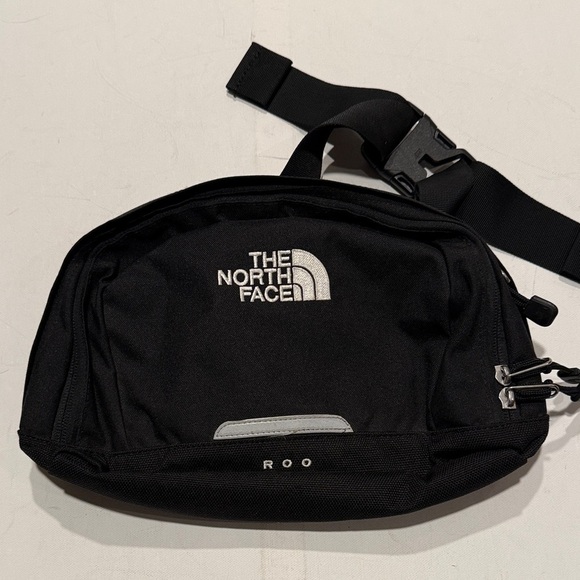 The North Face Other - The North Face Black Belt Bag